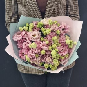 Букет из розовых махровых эустом, 11шт