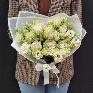 Букет из белых махровых 11шт